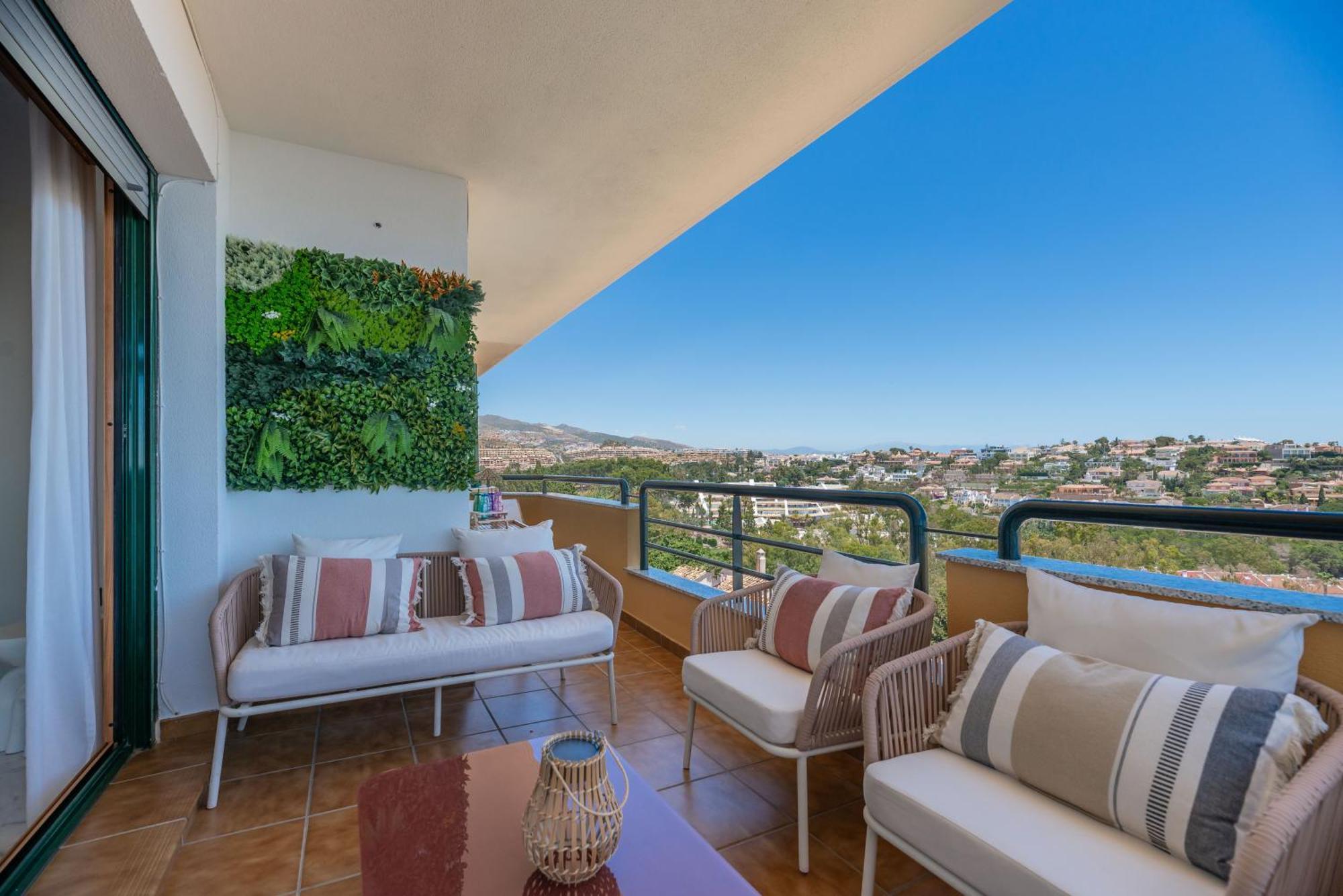 Ferienwohnung Luxury 4Bdr Penthouse With Sea Views Benalmádena Exterior foto