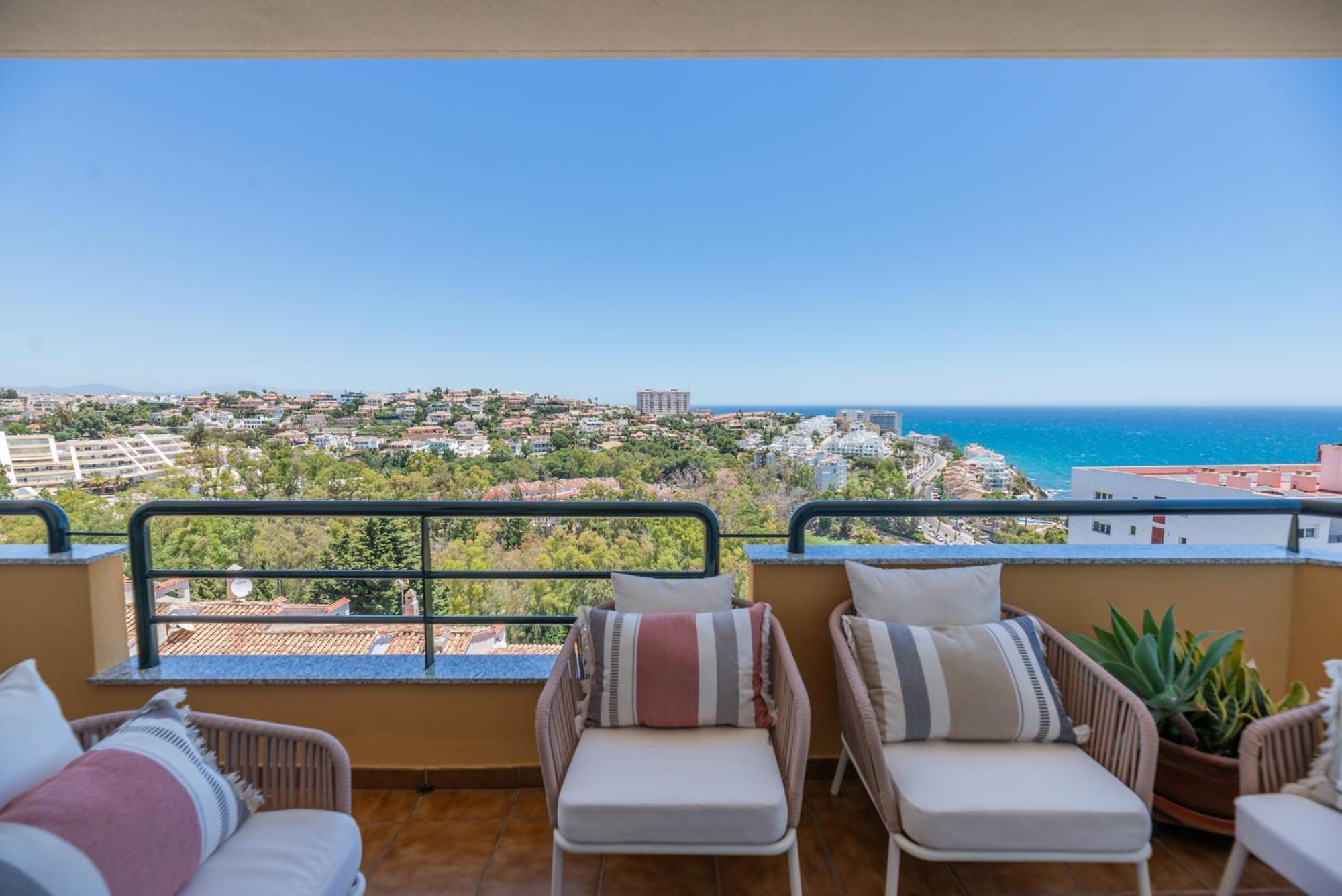 Ferienwohnung Luxury 4Bdr Penthouse With Sea Views Benalmádena Exterior foto